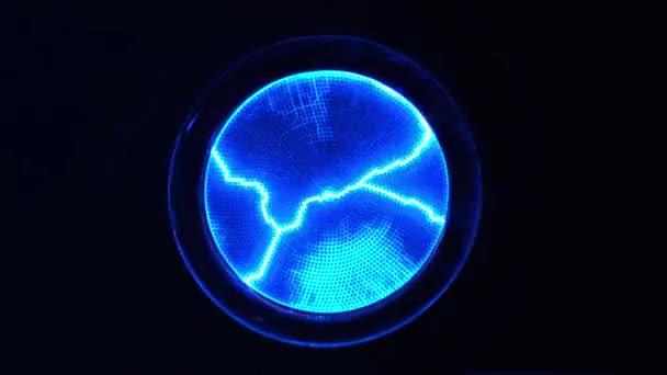 Abstrakte Wissenschaft Hintergrund und Objekt, elektrische Beleuchtung. Blitzblau — Stockvideo