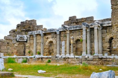 parçaları Yunan sütun (Side, Türkiye)