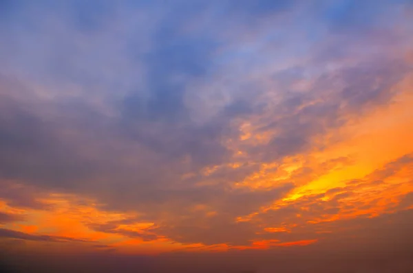 Piękne Niebo Kolorowe Chmury Zachodzie Słońca — Zdjęcie stockowe