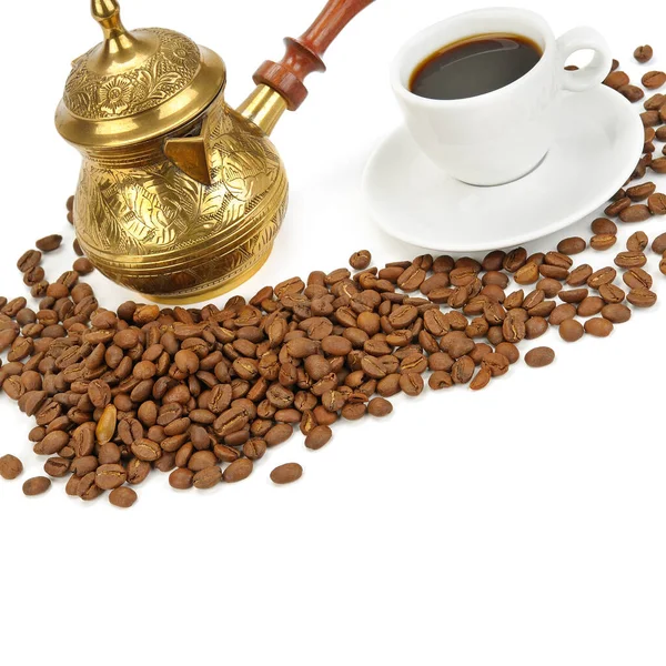 Dzbanek Kawy Filiżanka Gorącą Kawą Ziarna Kawy Izolowane Białym Tle — Zdjęcie stockowe