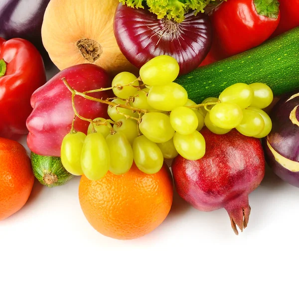 Verduras Frutas Variadas Isoladas Sobre Fundo Branco — Fotografia de Stock