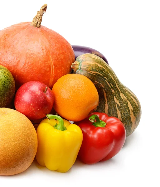 Fruits et légumes isolés sur fond blanc — Photo