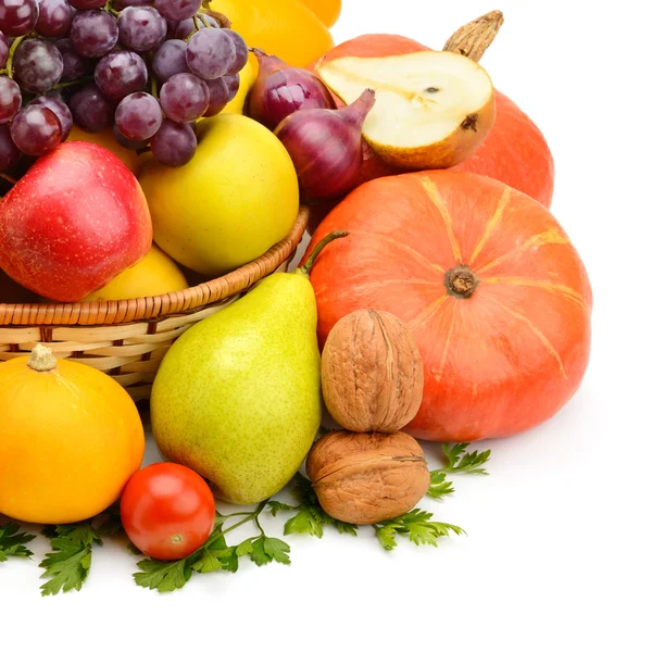Groenten en fruit geïsoleerd op een witte achtergrond — Stockfoto