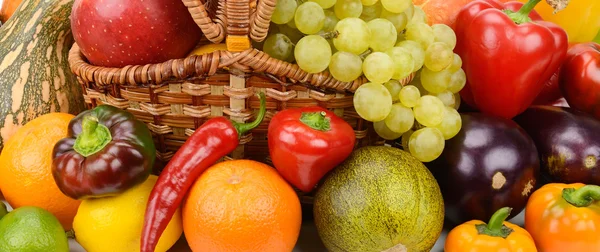 Bright background of fruits and vegetables — Stock Photo, Image