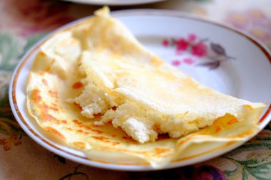 süzme peynir ile Pancakes