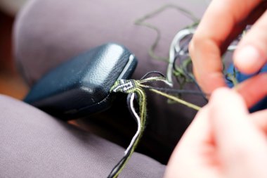 Örgü bilezik, Dekorasyon