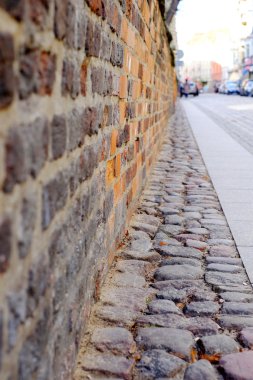 kaldırım taşı, karanlık