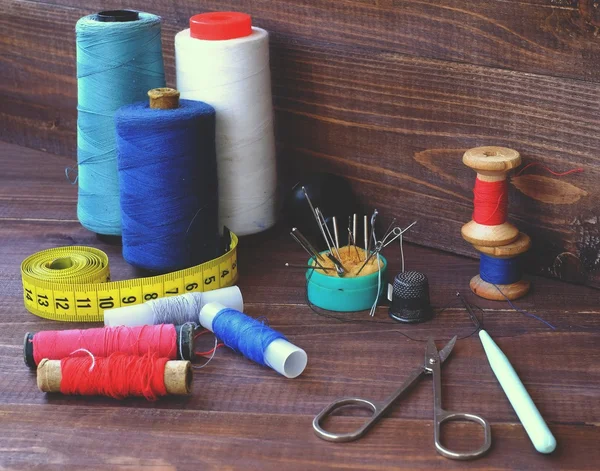 Dikiş ekipman, arka plan