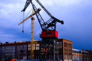 Endüstriyel Vinçler, gemi