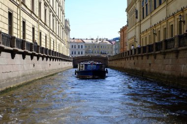 St. Petersburg kanalları