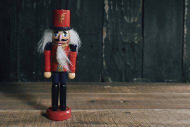 Fındıkkıran oyuncağı izole edilmiş