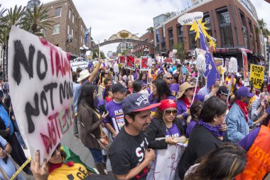 Donald Trump karşı sendika işçileri birleşin