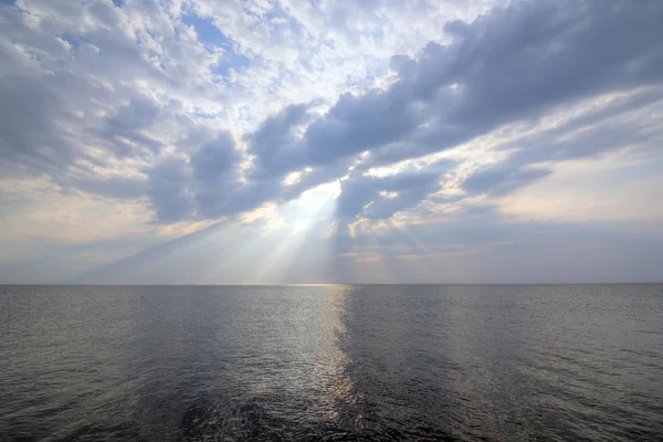 海の上の栄光の空 — ストック写真