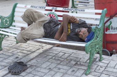 Evsiz adam Meksika'da dinlenme