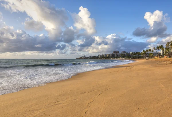 Ochtend licht op strand in Maceio — Stockfoto