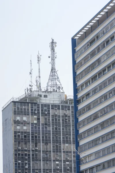 Urban residential high rise in Brazil — Zdjęcie stockowe