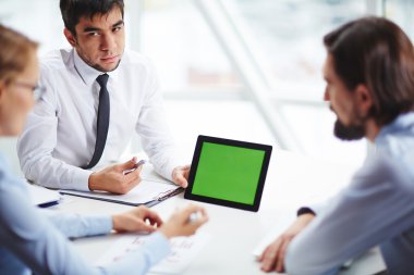 işçiler dokunmatik ekran arıyorum