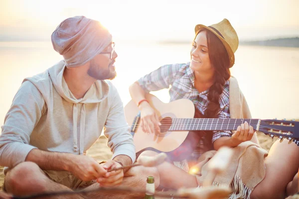 Couple spending romantic evening — Stock Photo, Image