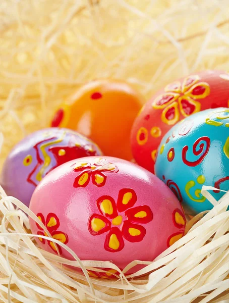 Namalovaná velikonoční vajíčka — Stock fotografie