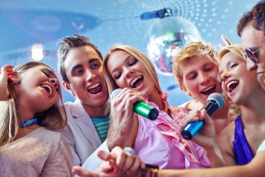 Karaoke şarkı arkadaşlar