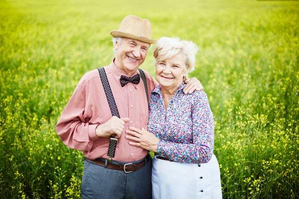 Äldre par i kärlek — Stockfoto