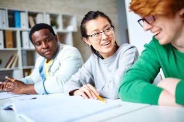 Öğrenciler tatilinde etkileşim