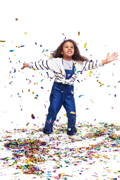 Pequena menina afro-americana feliz — Fotografia de Stock