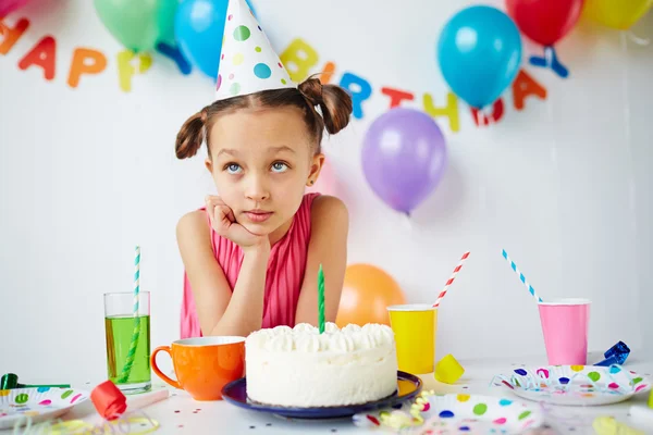 Ragazza che fa desiderio — Foto Stock