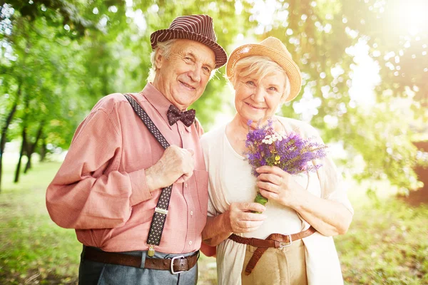 Senioren verliefde paar — Stockfoto