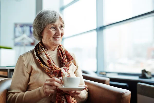 Senior with cup of tea — Stock Photo, Image