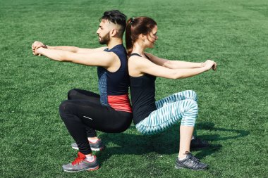 erkek ve kadın egzersiz