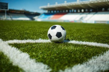 Futbol topu köşesinde