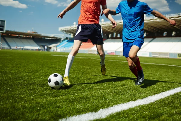 Kampf der Fußballspieler — Stockfoto