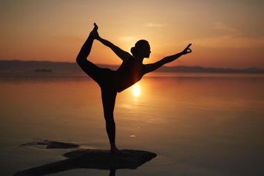 Germe egzersiz pratik kız