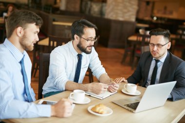 Cafe çalışma arkadaşları