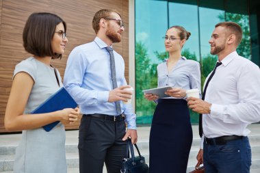 bir toplantı mı iş ortakları 