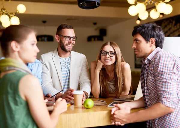 Creative people discussing business project — Stock Photo, Image