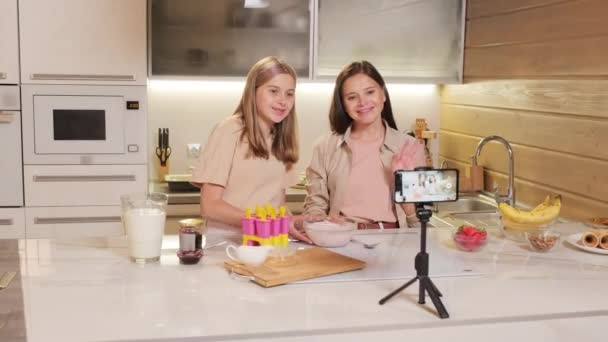 Medium Shot Happy Family Bloggers Filming Recipe Video Girl Showing — Stock Video