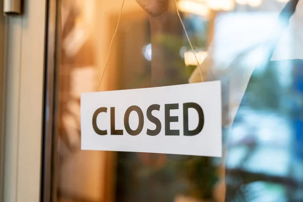 Hand African Waiter Hanging Paper Notice Closed Transparent Door Modern — Stock Photo, Image