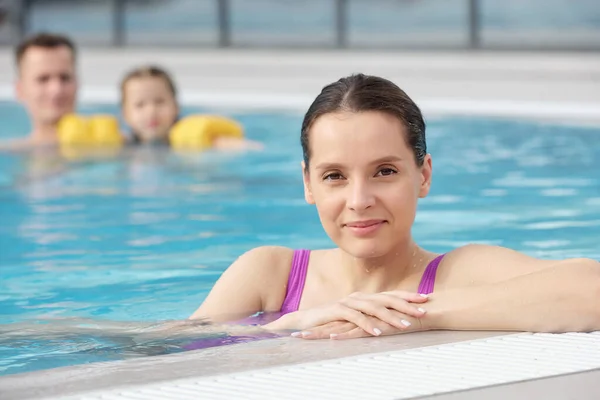 Happy Young Brunette Female Lilac Swimwear Looking You While Standing — Stock Photo, Image