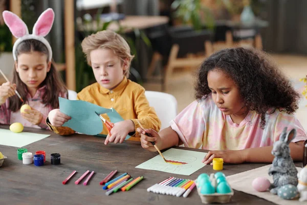 Group Three Cute Little Friendly Children Various Ethnicities Sitting Table — Stock Photo, Image