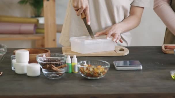 Midsection Pan Shot Woman Cutting Premade Soap Base Knife Using — Stock Video