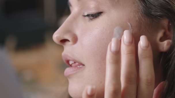 Slow Motion Closeup Young Attractive Woman Applying Moisturizing Organic Cream — Stock Video