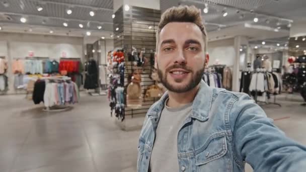 Handheld Waist Pov Handsome Bearded Man Denim Jacket Talking Camera — Stock Video