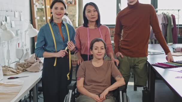 Portrait Tilt Slowmo Diverse Team Young Male Female Fashion Designers — Stock Video