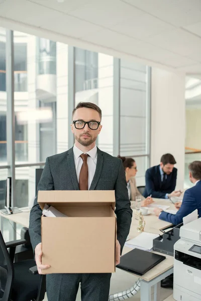 Zakenman in dienst van het nieuwe werk — Stockfoto