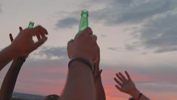 Slowmo Close Hands Unrecognizable Young People Partying Summer Evening — Stock Video