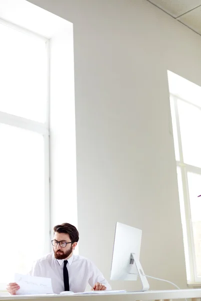 Empregado ocupado — Fotografia de Stock