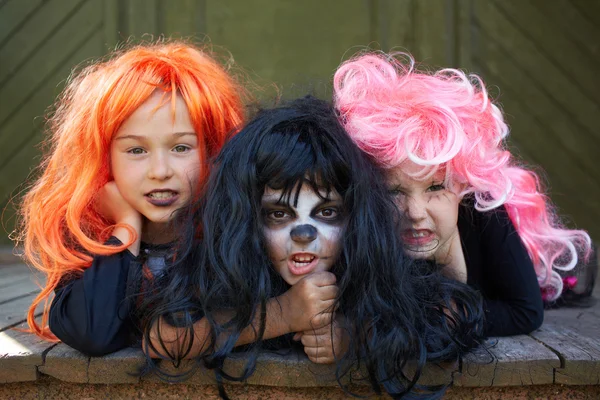 Drie meisjes halloween — Stockfoto