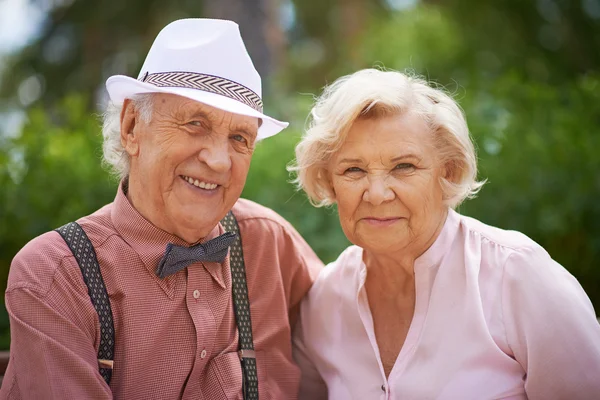 Ηλικιωμένο ζευγάρι — Φωτογραφία Αρχείου